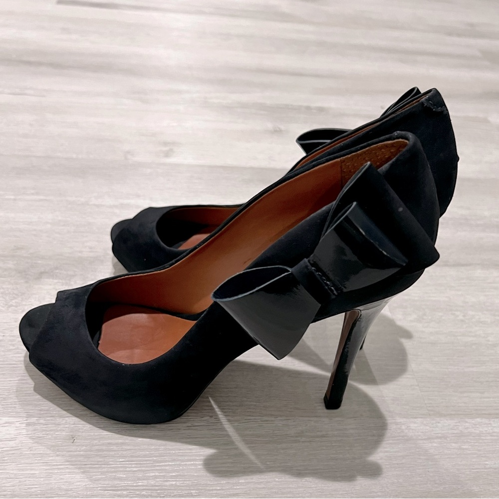 Schutz heels 9b
